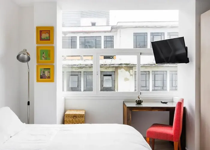 J607 - 2bdr - 1bth Apartamento *